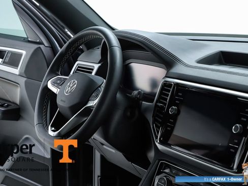 Used 2023 Volkswagen Atlas Cross Sport SE w/ Panoramic Sunroof Package AWD/4WD image 35