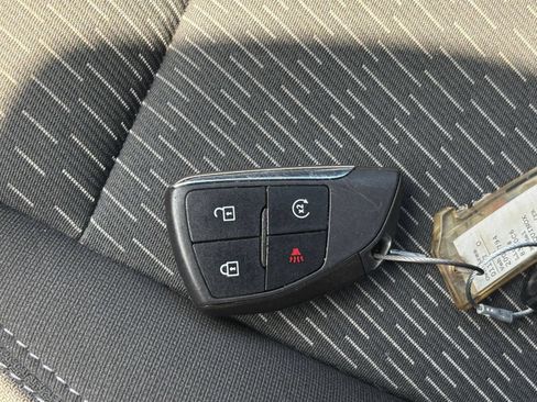 Used 2025 Chevrolet Equinox LT FWD image 25