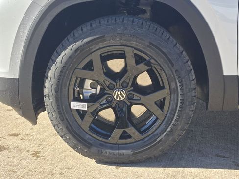 New 2026 Volkswagen Atlas Peak Edition AWD/4WD image 10