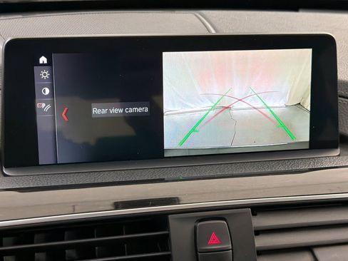 Used 2018 BMW 330i Sedan w/ Convenience Package image 24