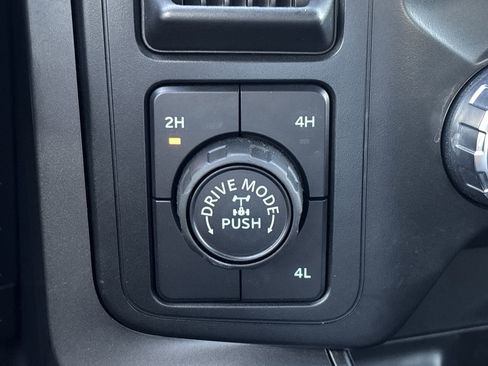 Used 2024 Ford F150 XLT w/ XLT Black Appearance Package image 23