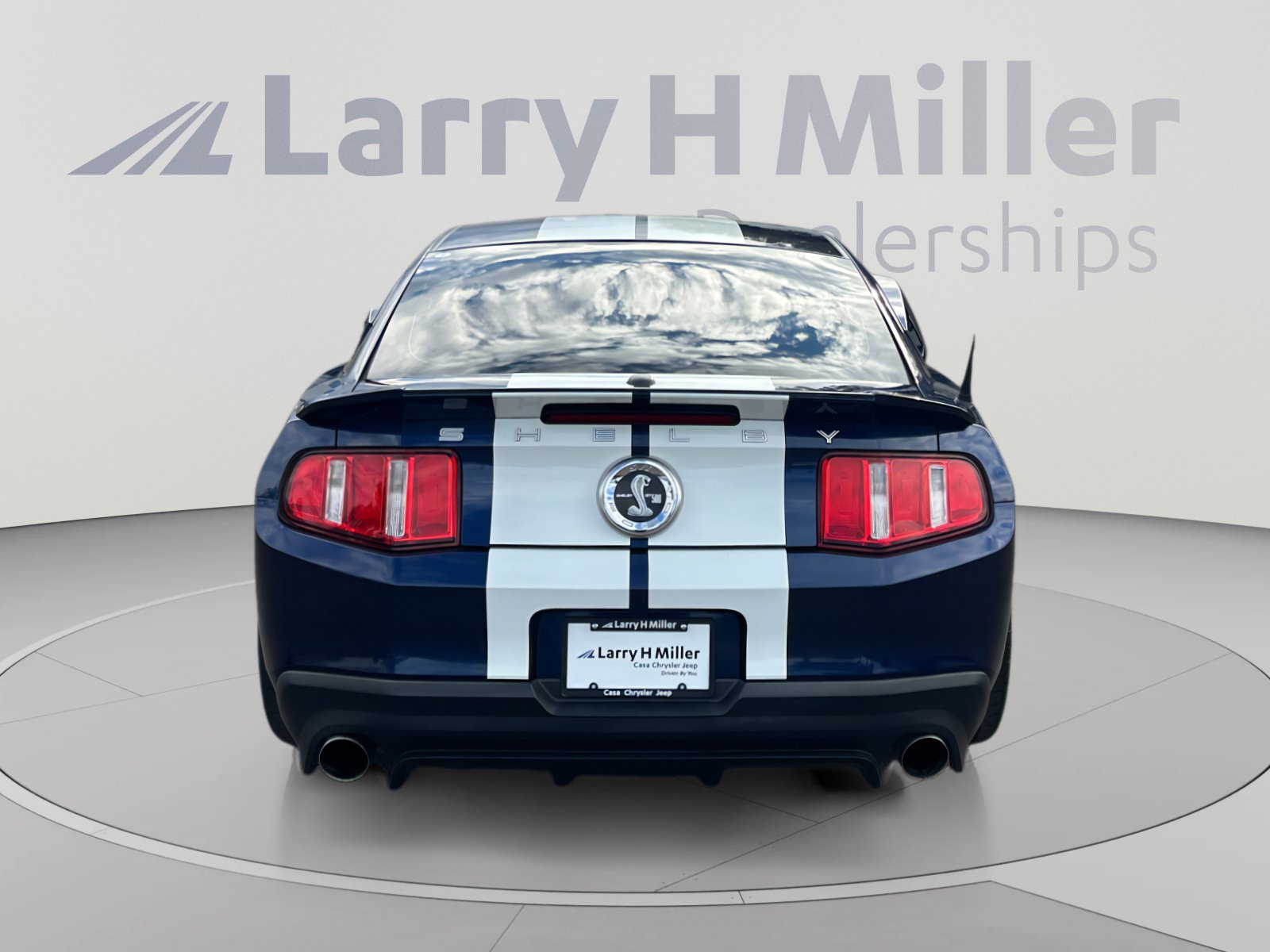 Used 2012 Ford Mustang Shelby GT500 w/ Electronics Pkg RWD image 4