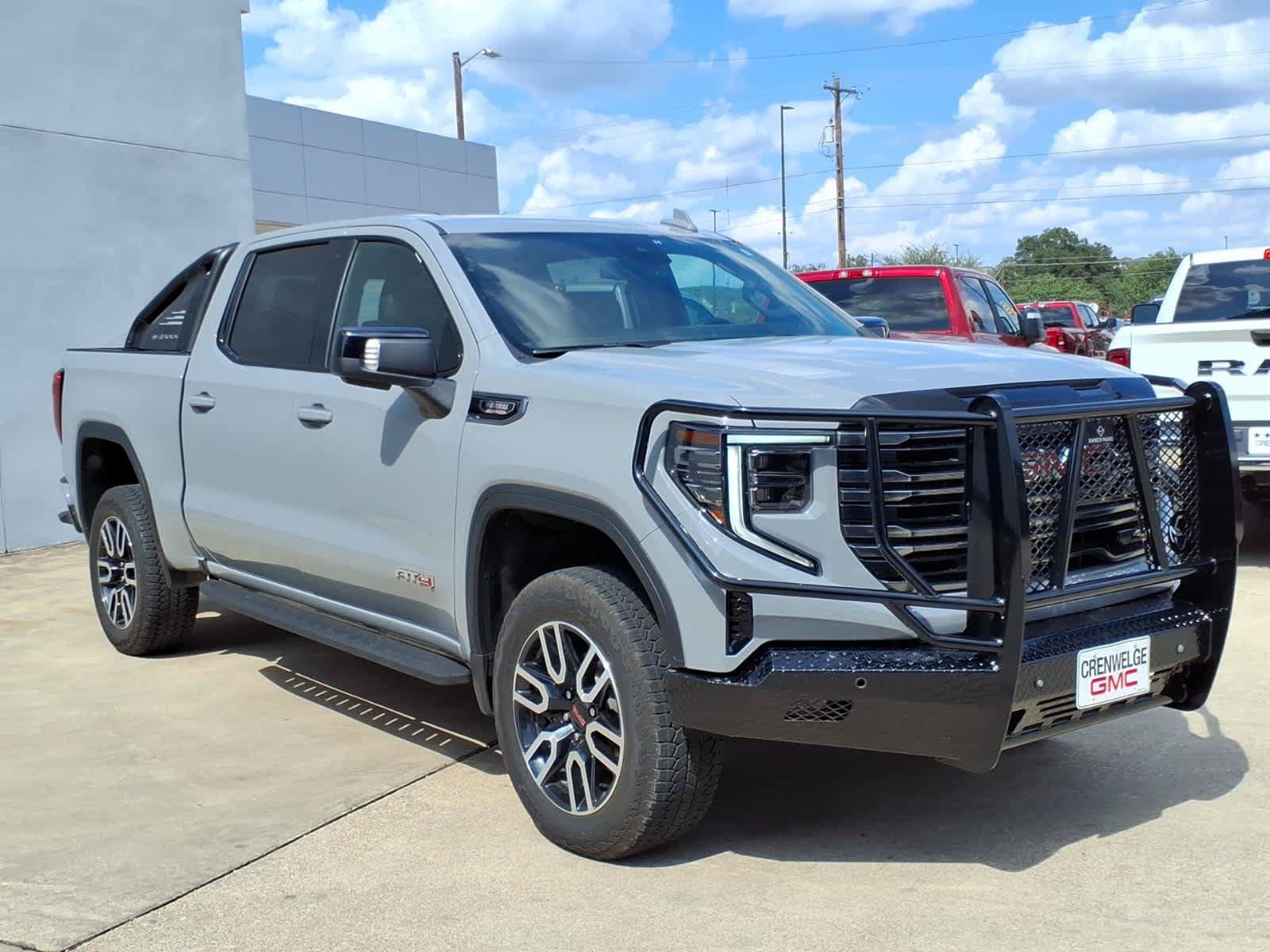 Used 2025 GMC Sierra 1500 AT4 w/ AT4 Premium Package AWD/4WD image 27