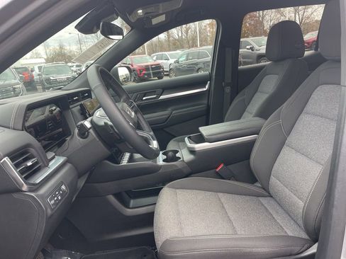 Used 2025 GMC Terrain Elevation image 11