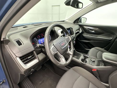 Certified 2024 GMC Terrain SLE w/ Driver Convenience Package AWD/4WD image 4