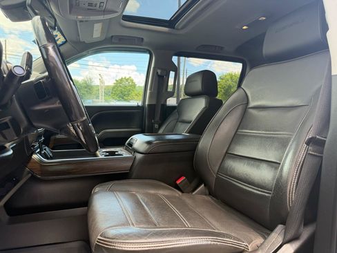 Used 2018 GMC Sierra 3500 Denali w/ Duramax Plus Package AWD/4WD image 11