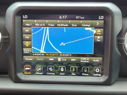 Used 2023 Jeep Wrangler Unlimited Sahara w/ Cold Weather Group AWD/4WD image 16