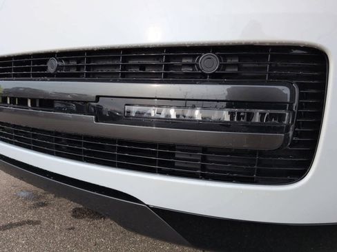 New 2026 Land Rover Range Rover SE image 10