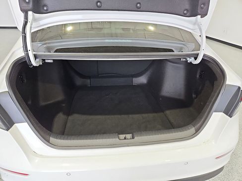 Used 2023 Honda Accord Touring image 12