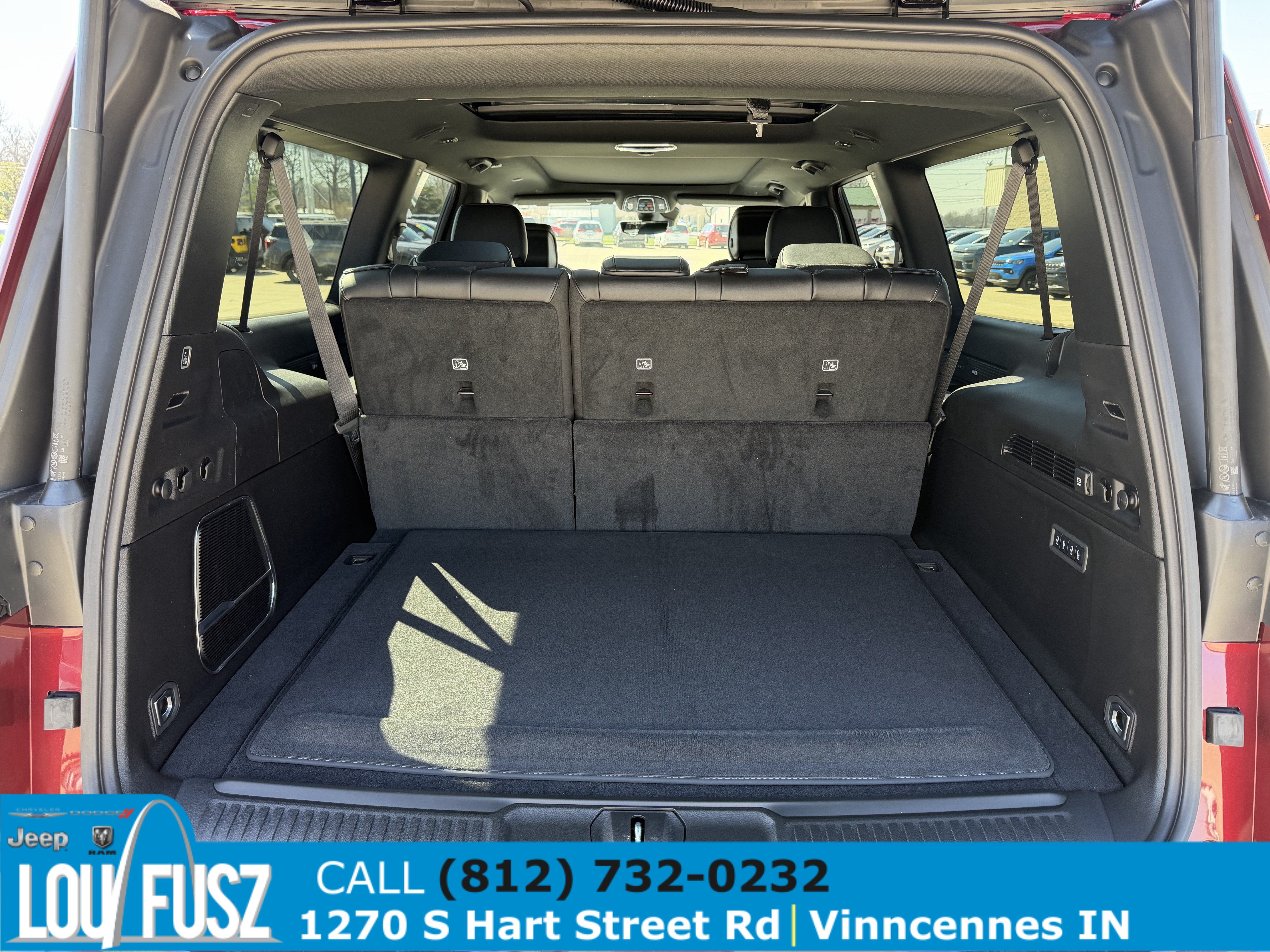 New 2026 Jeep Grand Wagoneer L 4WD w/ Premium Group I image 9
