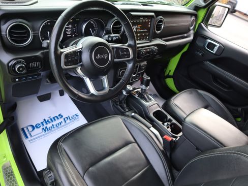 Used 2021 Jeep Wrangler Unlimited Sahara w/ Cold Weather Group image 26