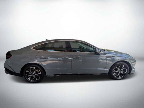 Used 2024 Hyundai Sonata SEL FWD image 2