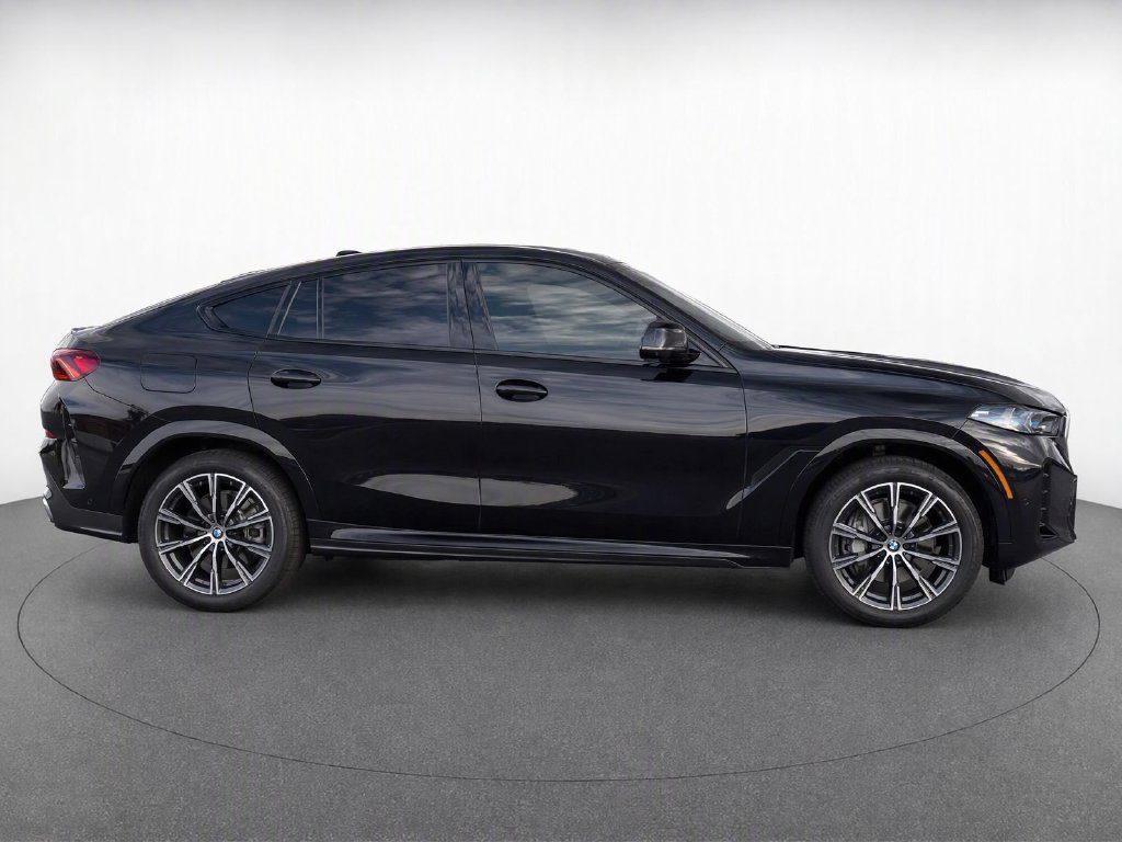 Certified 2025 BMW X6 xDrive40i AWD/4WD image 7