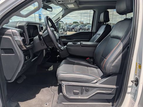 Used 2024 Ford F350 Lariat AWD/4WD image 13