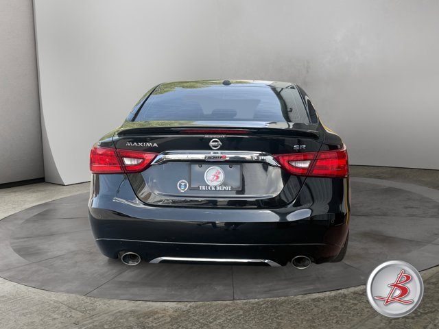 Used 2017 Nissan Maxima SR w/ Midnight Edition FWD image 6