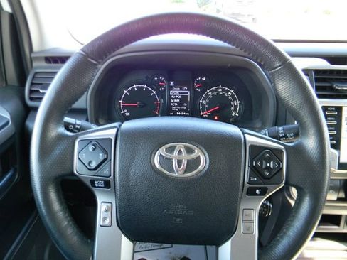 Used 2022 Toyota 4Runner SR5 Premium w/ Moonroof Package AWD/4WD image 12