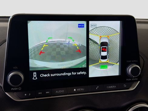 Used 2024 Nissan Sentra SR w/ SR Premium Package image 19