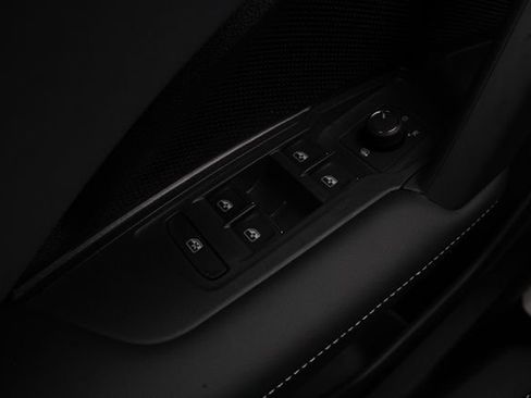New 2026 Volkswagen Tiguan SE AWD/4WD image 7