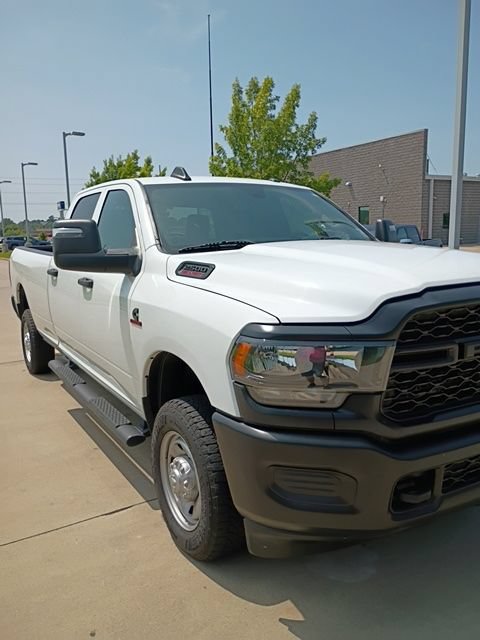 Used 2024 RAM 2500 Tradesman AWD/4WD image 3