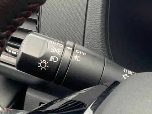 Used 2022 Nissan Frontier PRO-4X w/ Technology Package image 15