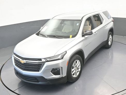 Used 2022 Chevrolet Traverse LS image 42