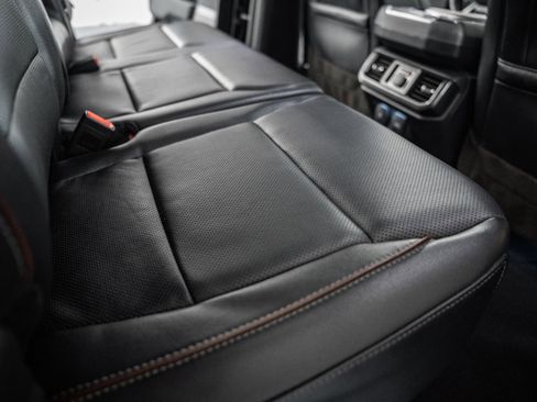 Used 2023 Ford F150 Lariat w/ Equipment Group 502A High image 43