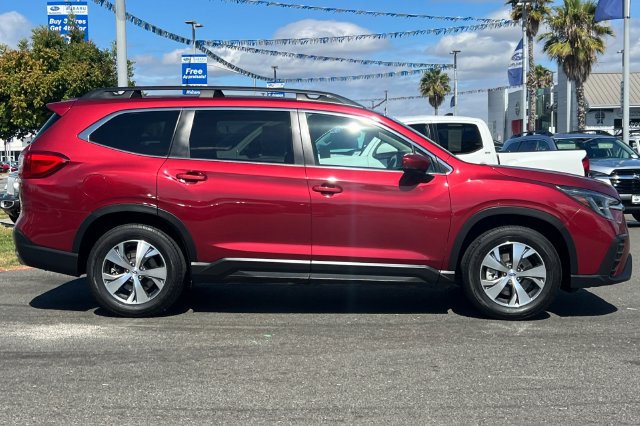 Used 2024 Subaru Ascent Premium w/ Convenience Package AWD/4WD image 3