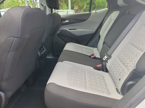 Used 2024 Chevrolet Equinox LS w/ LS Convenience Package image 15