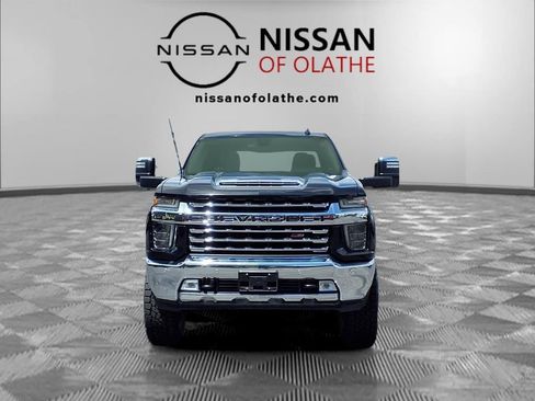 Used 2020 Chevrolet Silverado 2500 LTZ w/ LTZ Premium Package AWD/4WD image 31