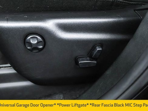 Used 2018 Jeep Grand Cherokee Altitude image 10