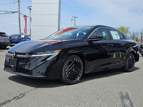 New 2026 Nissan Sentra SR w/ Floor Mat Package image 2