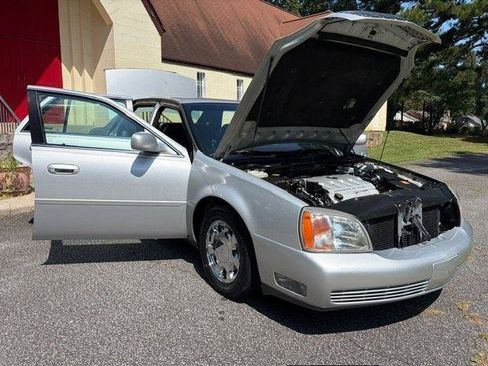 Used 2000 Cadillac De Ville w/ Comfort/Convenience Pkg FWD image 4