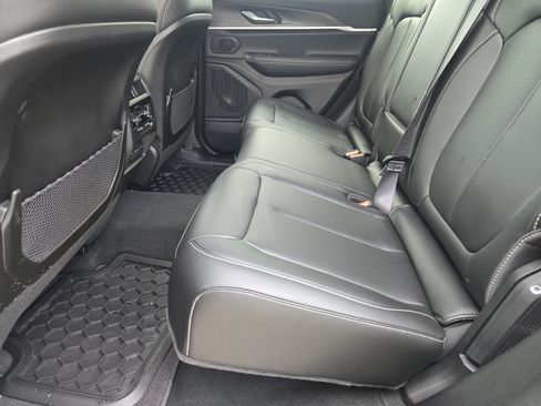 New 2026 Jeep Grand Cherokee Limited RWD image 19
