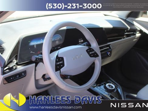 Used 2023 Kia Niro Wind FWD image 12