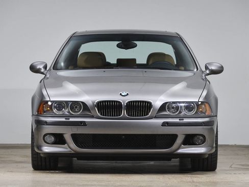 Used 2003 BMW M5 image 2