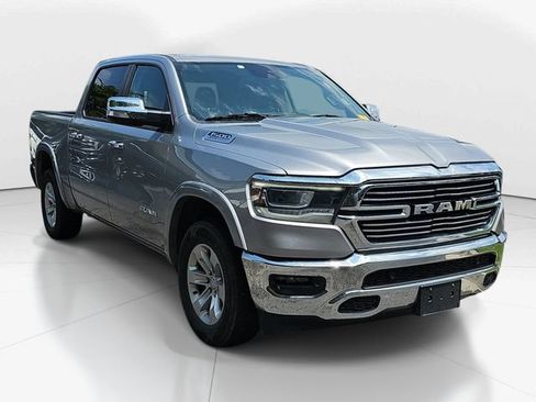 Used 2022 RAM 1500 Laramie AWD/4WD image 1