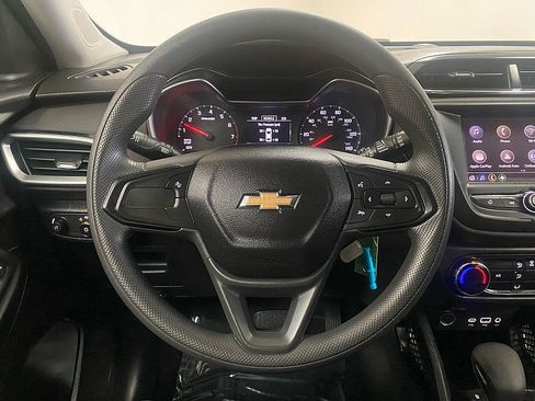 Used 2021 Chevrolet TrailBlazer LS image 19