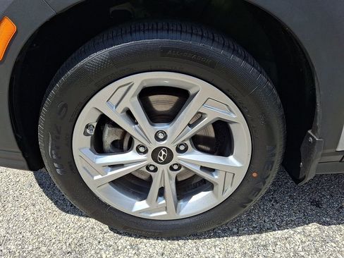 Certified 2023 Hyundai Kona SEL AWD/4WD image 13