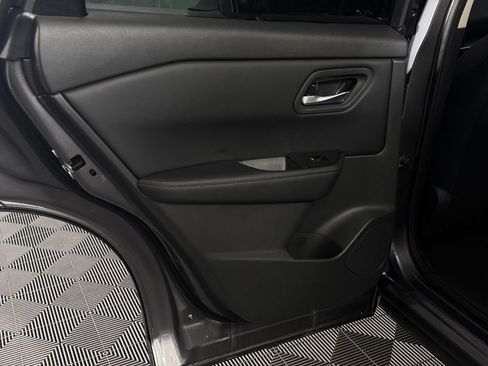 Used 2026 Nissan Rogue SV AWD/4WD image 26