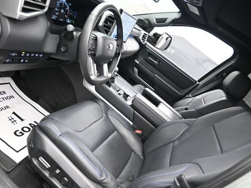 Used 2024 Toyota Tundra Platinum AWD/4WD image 19