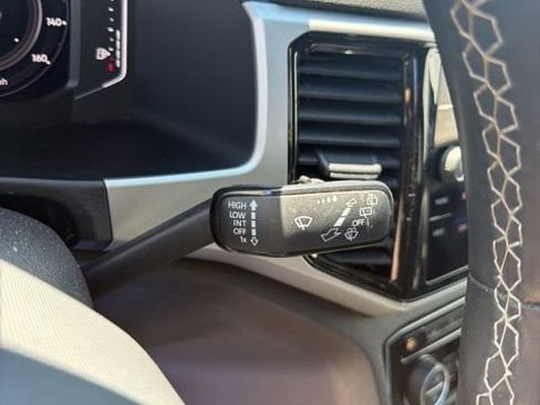 Used 2023 Volkswagen Atlas Cross Sport SE FWD image 24