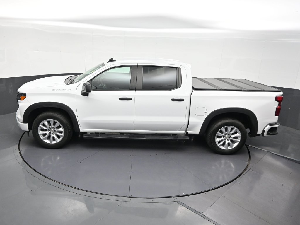 Used 2024 Chevrolet Silverado 1500 Custom RWD image 18