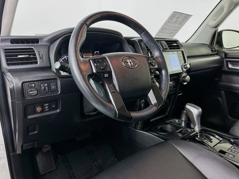 Certified 2024 Toyota 4Runner TRD Off-Road Premium w/ Moonroof Package AWD/4WD image 9