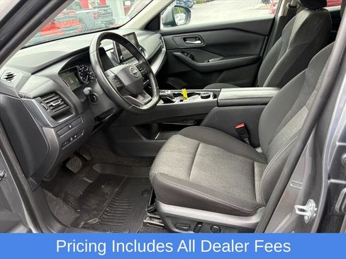 Used 2025 Nissan Rogue SV AWD/4WD image 16