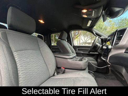 Certified 2026 RAM 2500 Big Horn AWD/4WD image 35