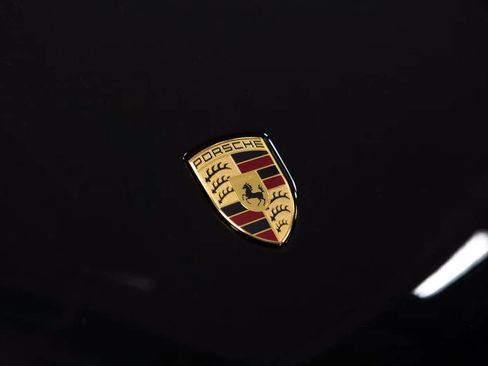 Certified 2026 Porsche Macan AWD/4WD image 17