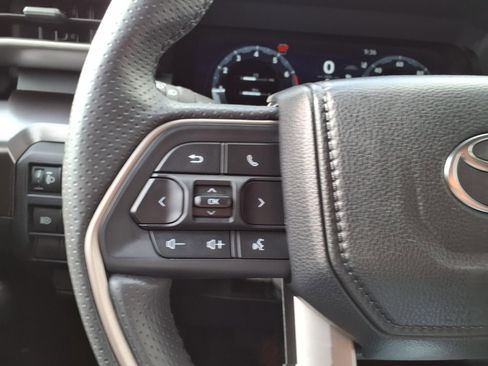 Certified 2025 Toyota 4Runner TRD Off-Road AWD/4WD image 23