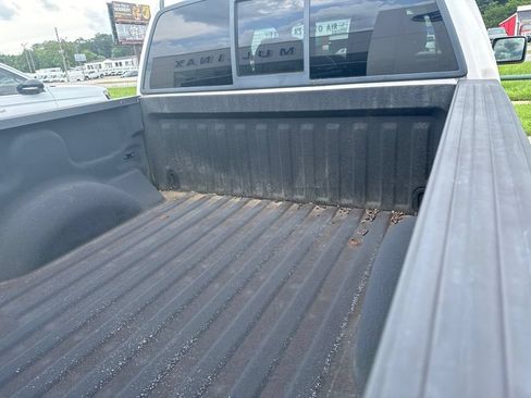 Used 2011 Ford F150 Lariat w/ Lariat Chrome Pkg AWD/4WD image 4