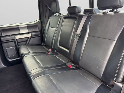 Used 2015 Ford F150 Lariat w/ Equipment Group 502A Luxury AWD/4WD image 17