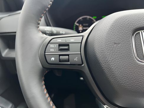 Certified 2025 Honda CR-V Sport-L image 16